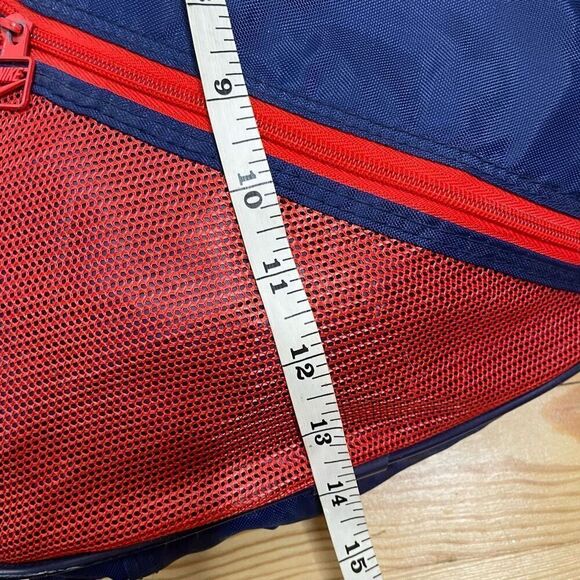 Vintage NIKE Duffle Gym Bag Taiwan Made‎ YKK Zippers RARE Travel Gym Blue Red - Picture 8 of 10
